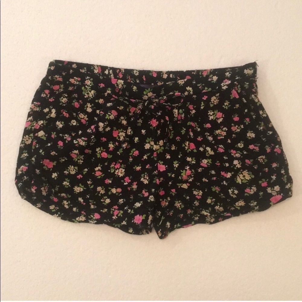 BeBop Girls shorts Black Floral Size 7/8